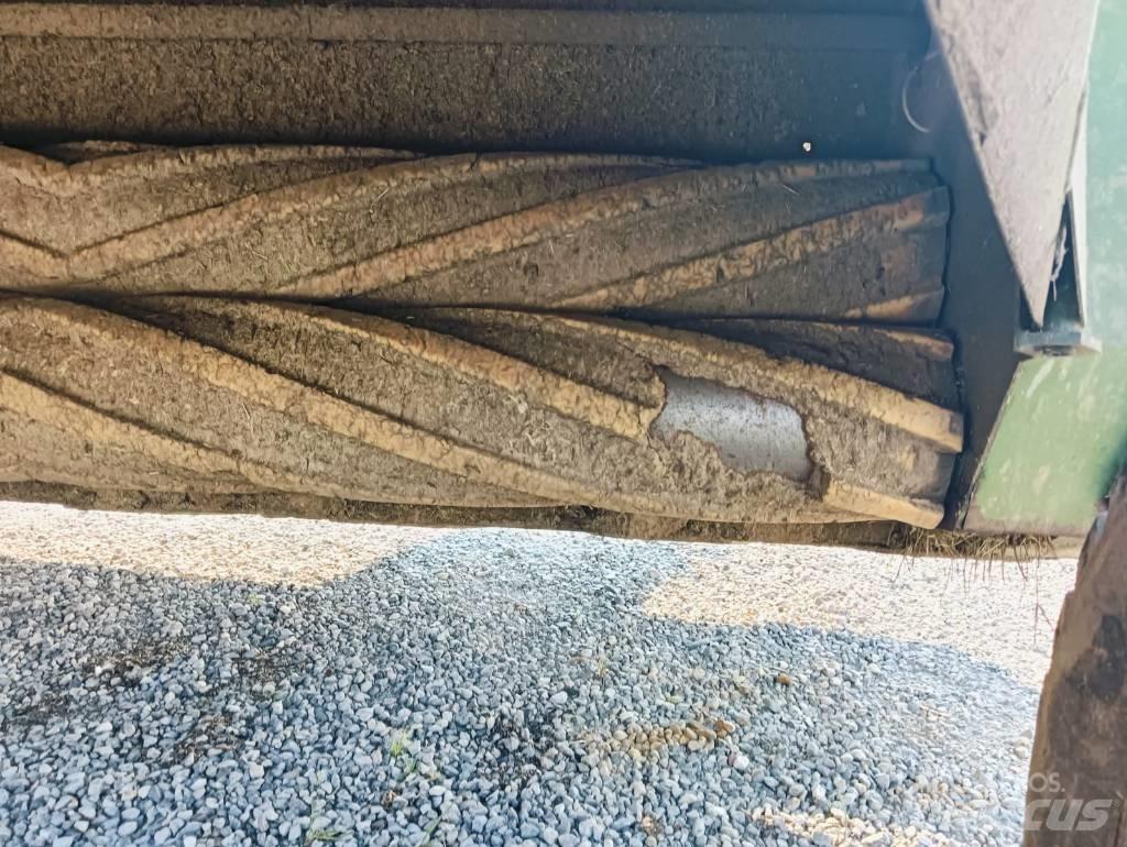 Krone AMT 283 CRI Maaikneuzers