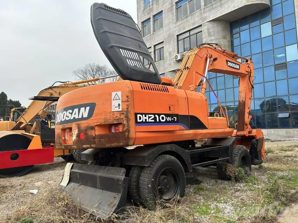 Doosan DH 210 W-7 Wielgraafmachines