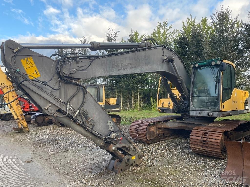 Volvo EC210C Rupsgraafmachines