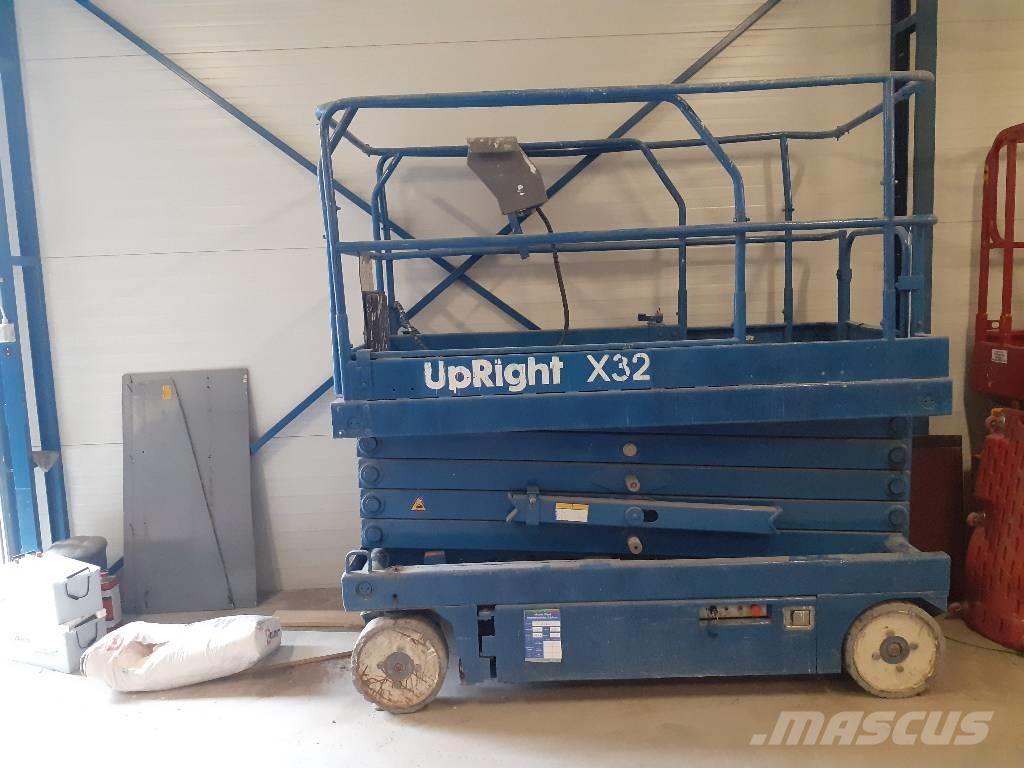 UpRight X 32 Schaarhoogwerkers