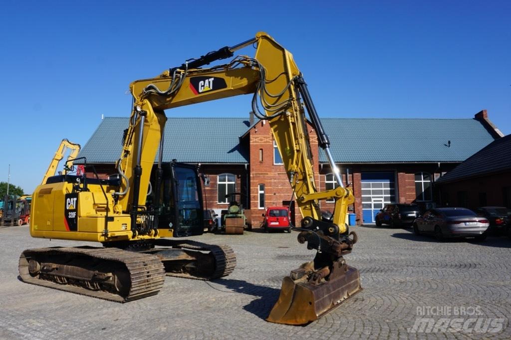 CAT 320 FL Rupsgraafmachines