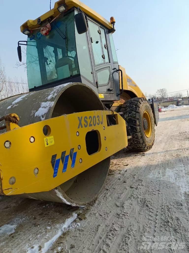 XCMG XS 143J Trilrolwalsen