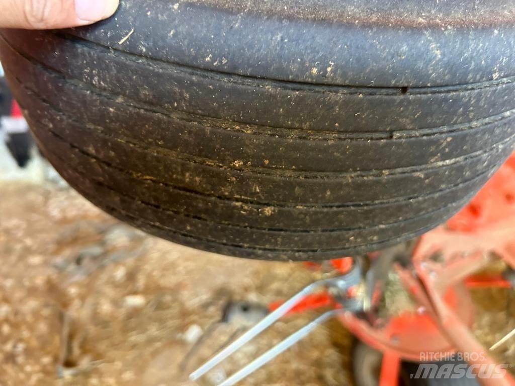 Kuhn GF10812 Schudders