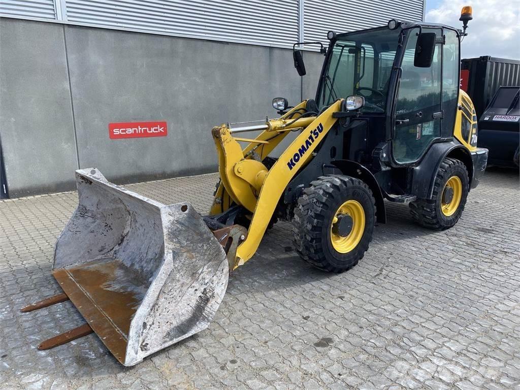 Komatsu WA70M-8EO Knik- en schrankladers