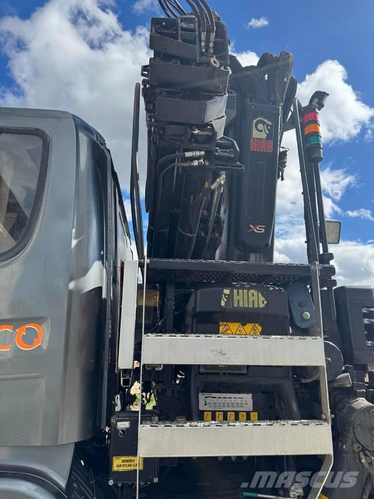 Scania P 460 Containertrucks met kabelsysteem
