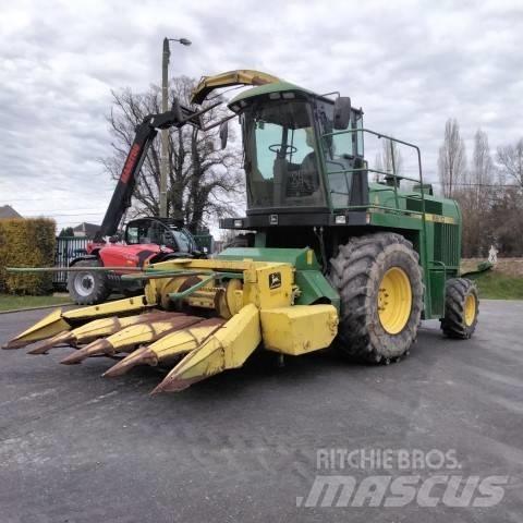 John Deere 6610 Zelfrijdende veldhakselaars
