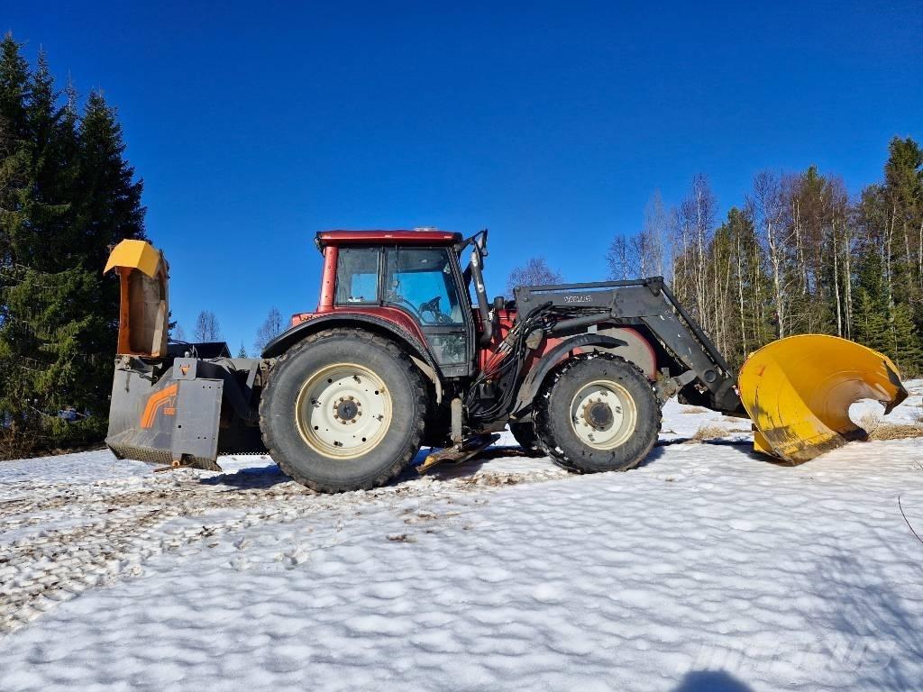 Valtra T 170 Tractoren