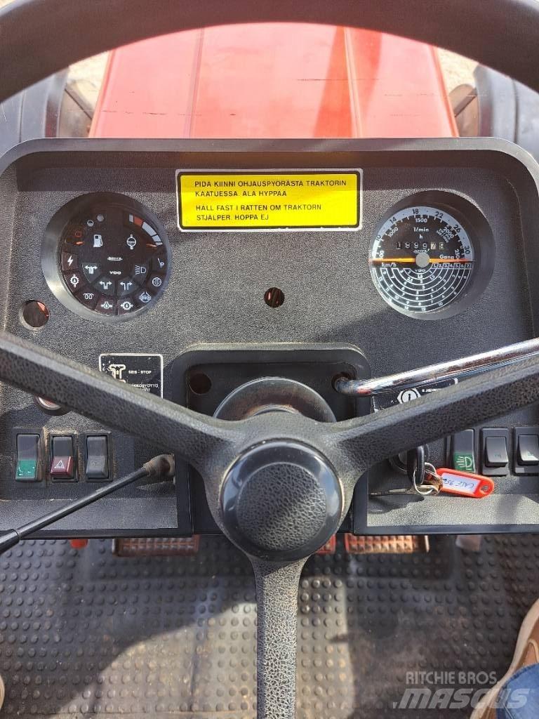 International 956XL Tractoren