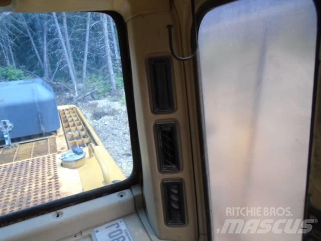CAT 330 L Rupsgraafmachines
