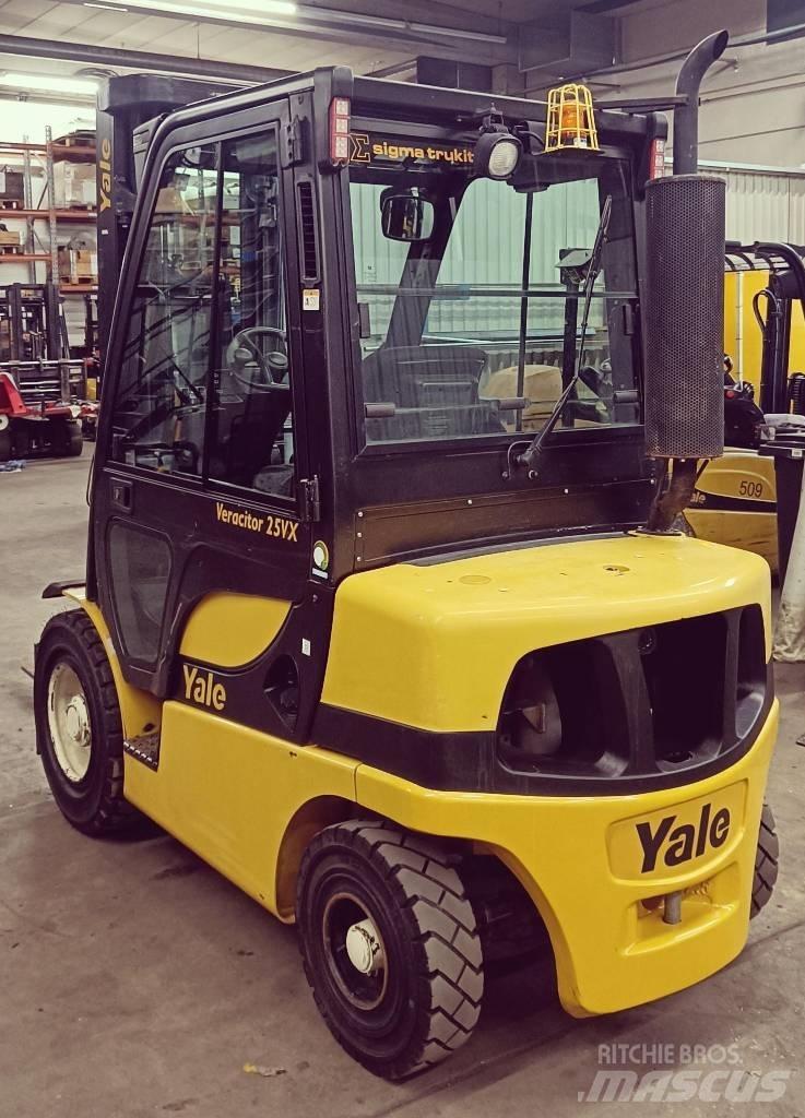 Yale GDP25VX Diesel heftrucks