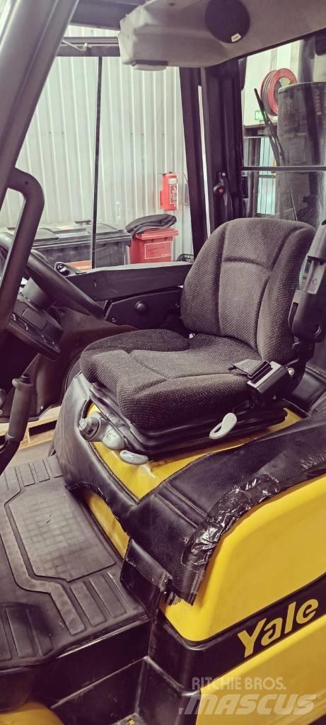 Yale GDP25VX Diesel heftrucks