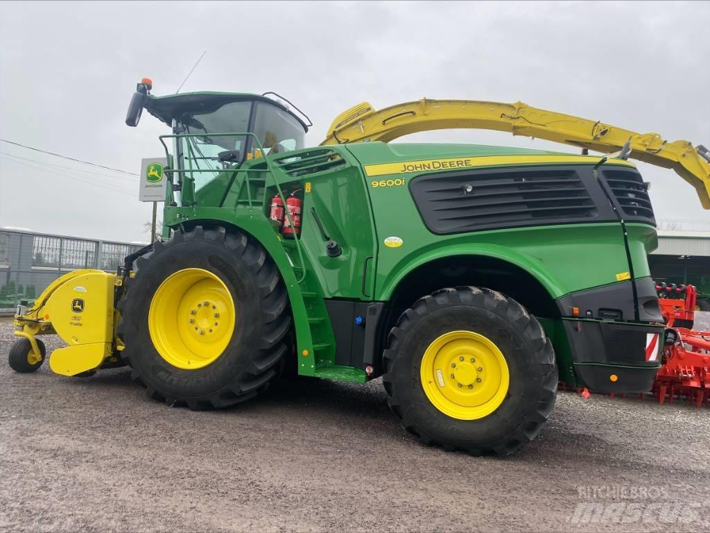 John Deere 9600 Getrokken veldhakselaar