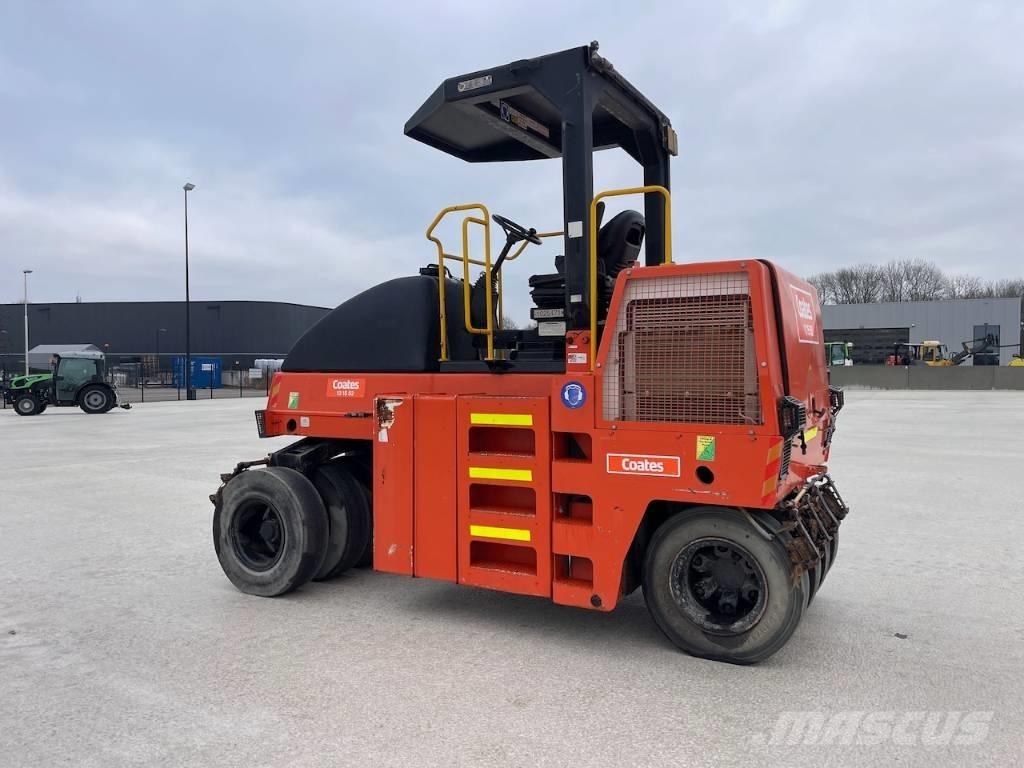 Dynapac CP 142 Bandenwalsen