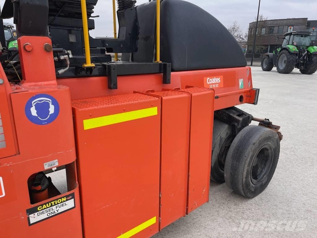 Dynapac CP 142 Bandenwalsen