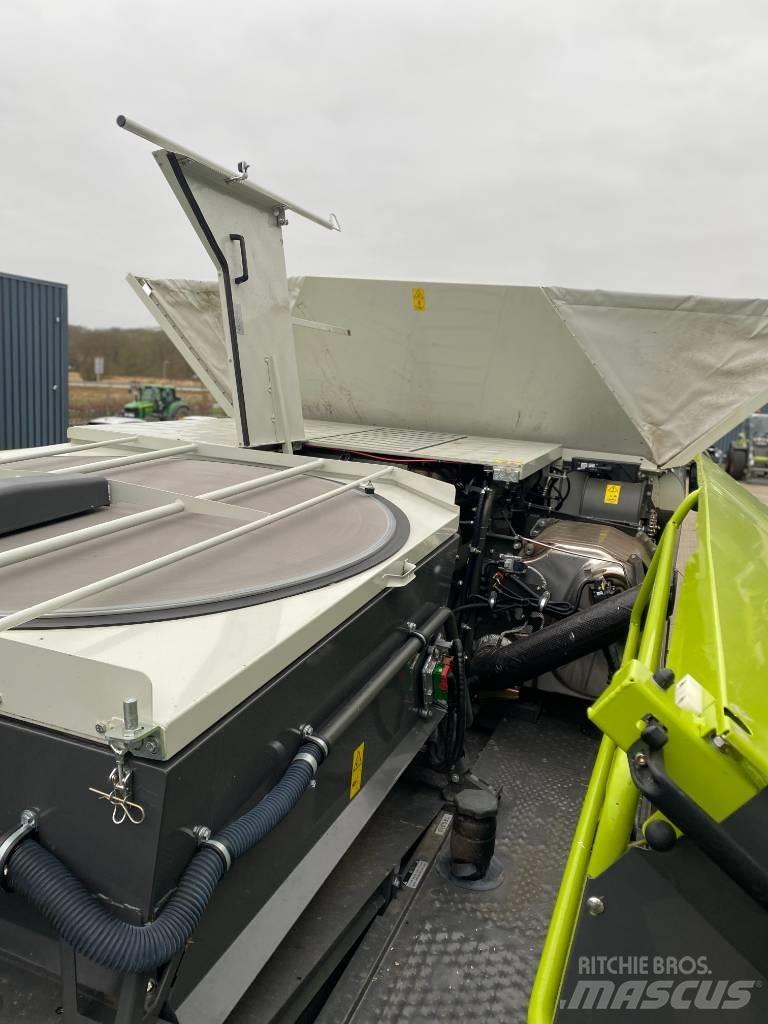 CLAAS LEXION 8800 Maaidorsmachines