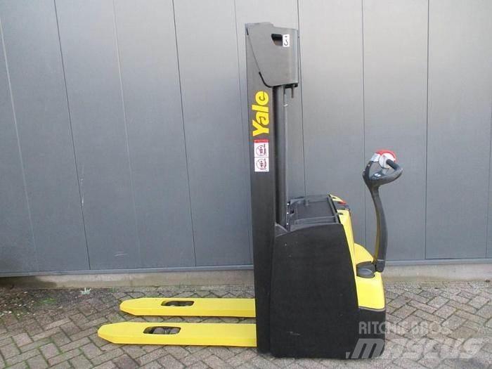 Yale MS 16 Stapelaar meeloop