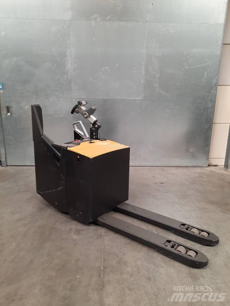 CAT NPF25N2 Meerij pallettruck met platform