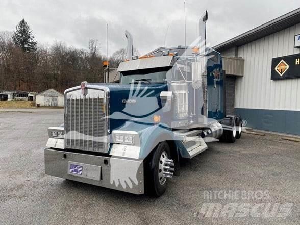 Kenworth W900 Trekkers