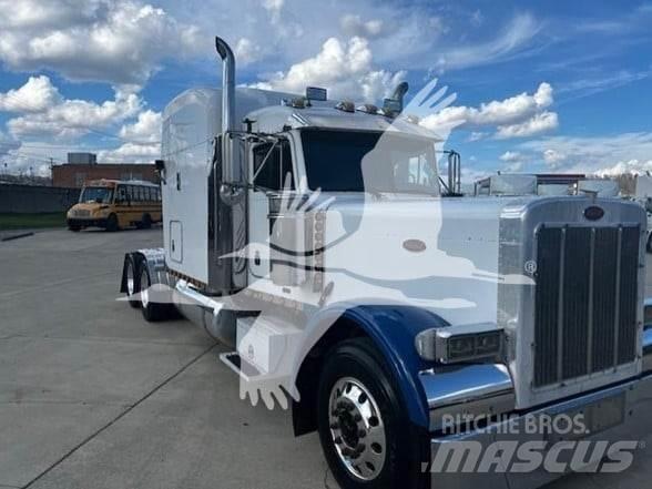 Peterbilt 379 Trekkers
