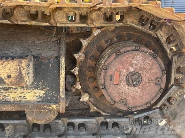 JCB Bandgrävare 220X Rupsgraafmachines
