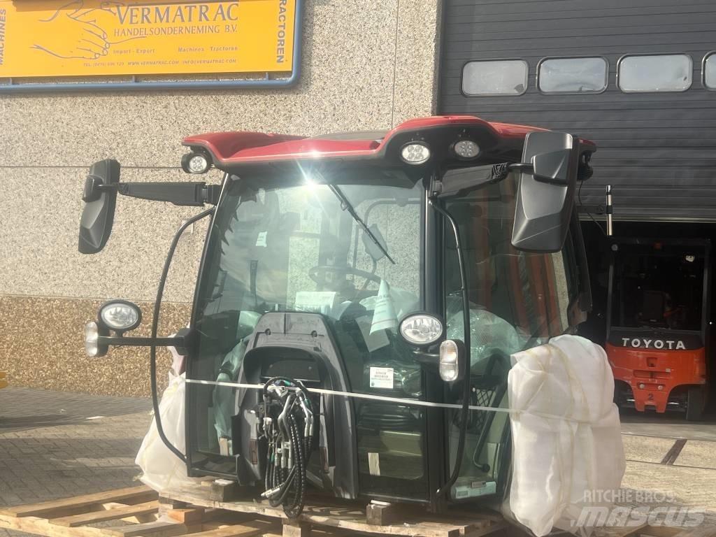 CASE MAXXUM / PUMA Cabine en interieur