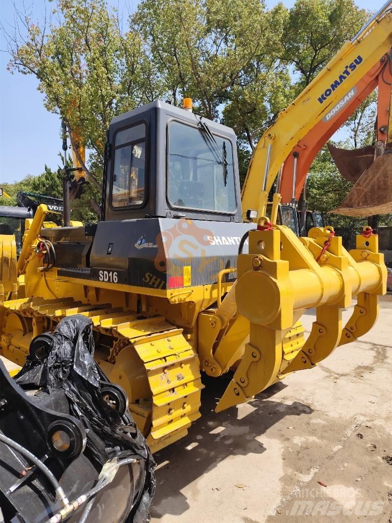 Shantui SD 16 Rupsdozers