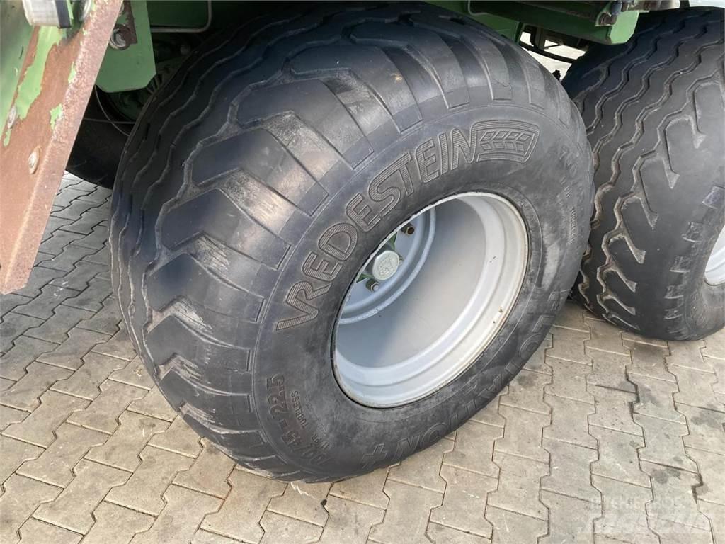 Krone TITAN 4XL-GD Opraapwagens