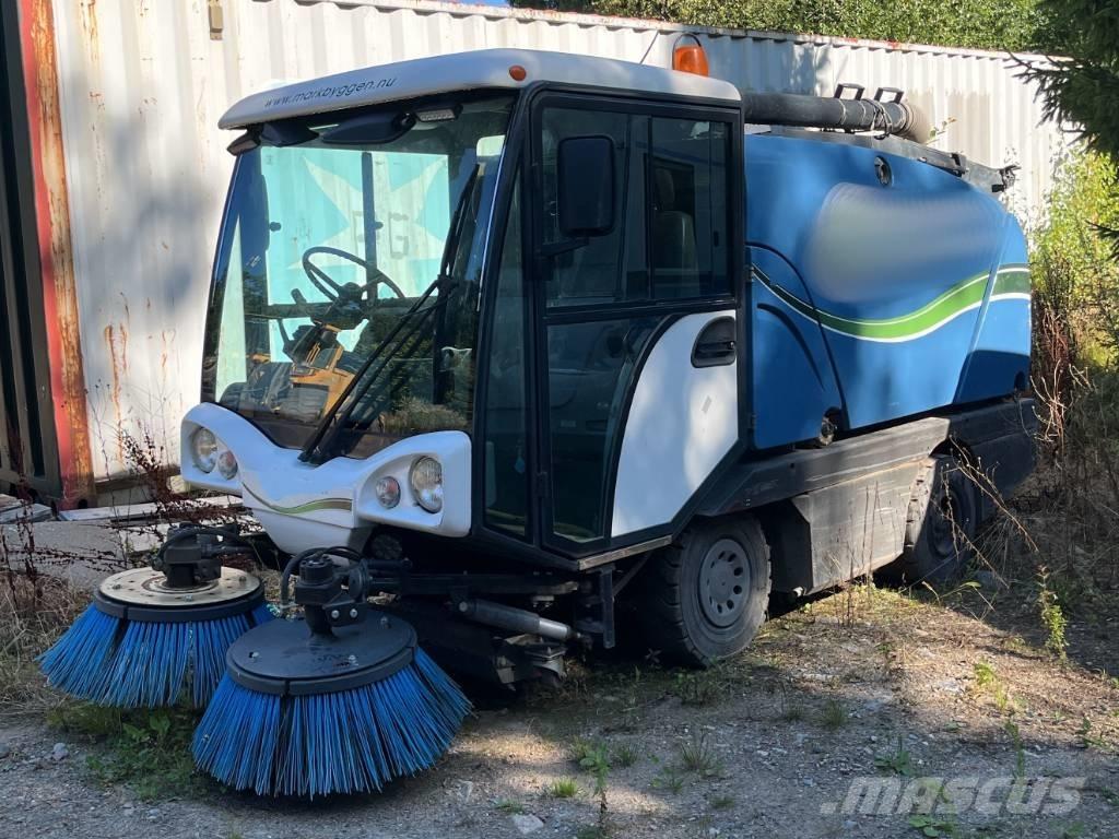 Johnston Compact 25 Veegmachines
