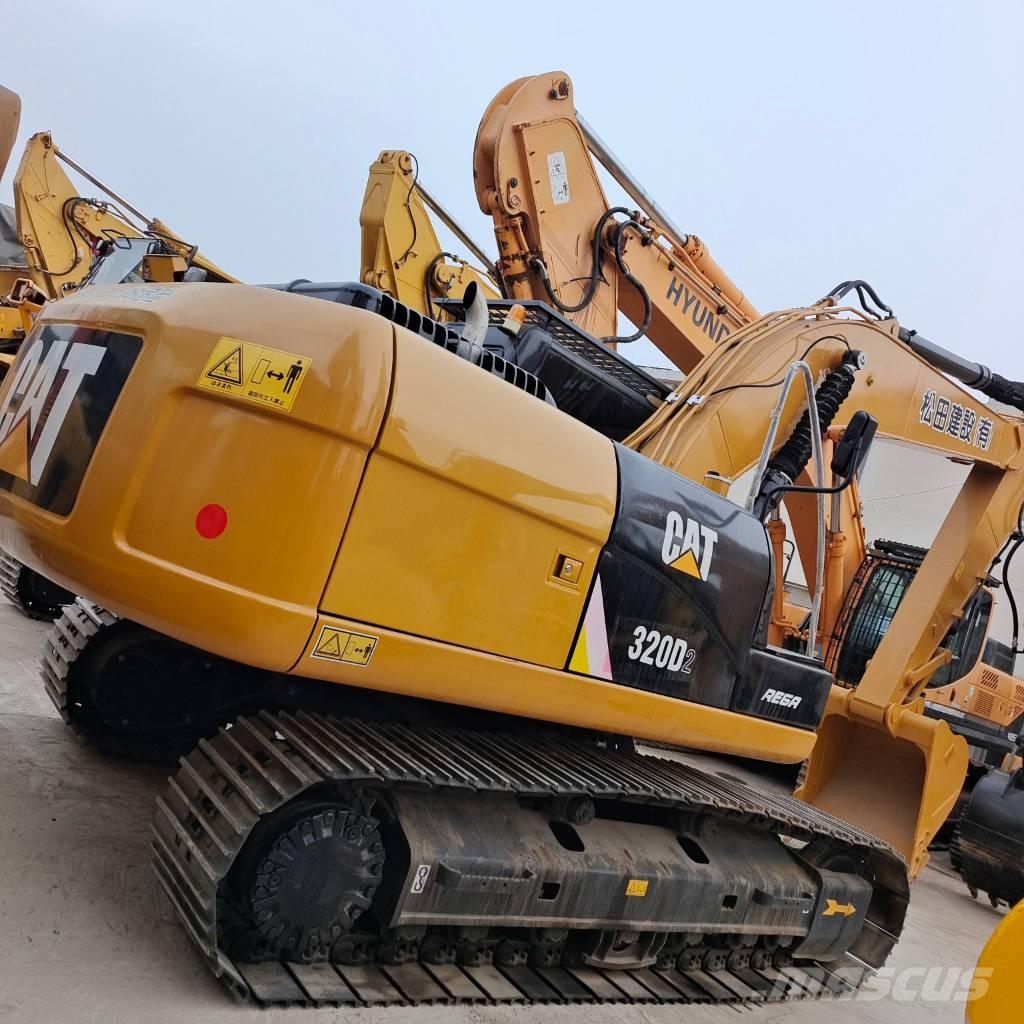 CAT 320 D2 L Rupsgraafmachines