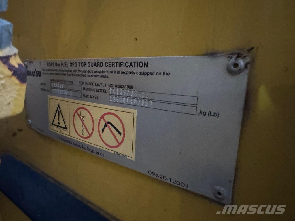 Komatsu PC138-11 Rupsgraafmachines