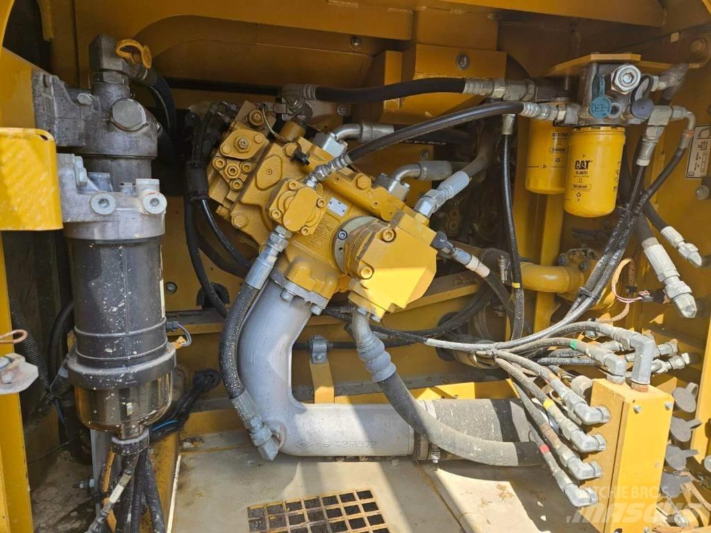 CAT 326 F L Rupsgraafmachines