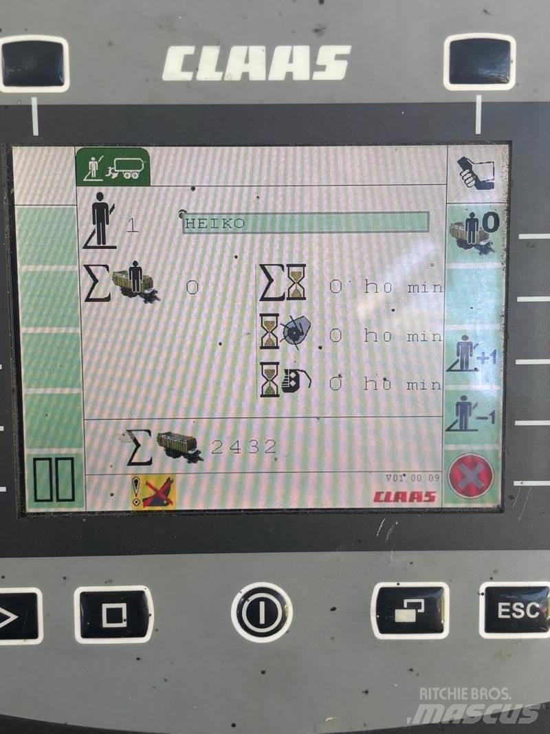 CLAAS Quantum 4700 Opraapwagens
