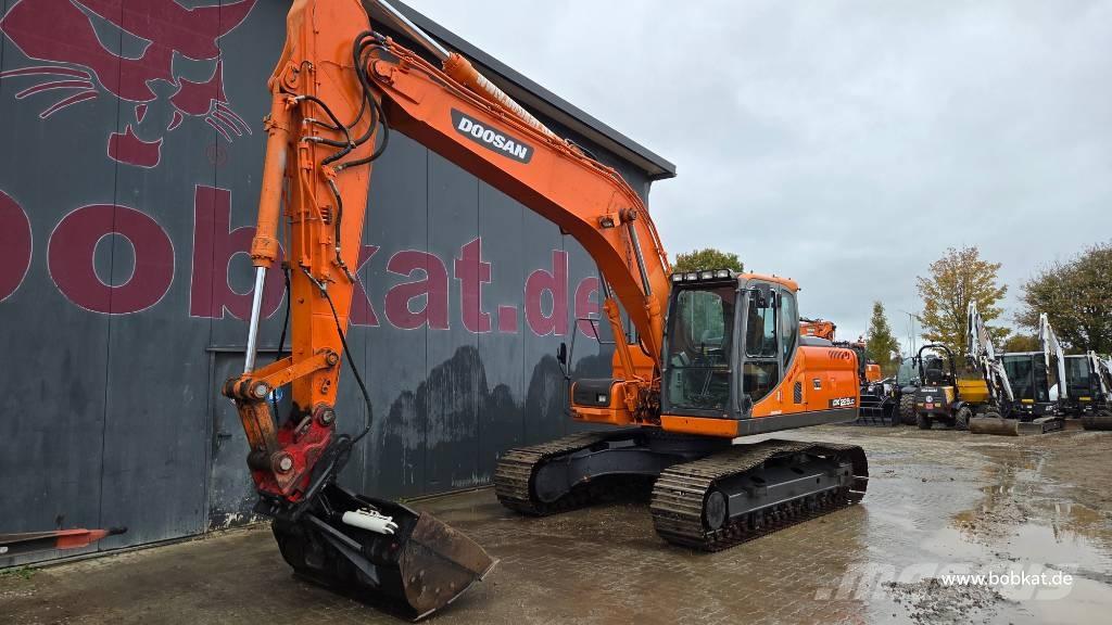 Doosan DX 225 LC Rupsgraafmachines