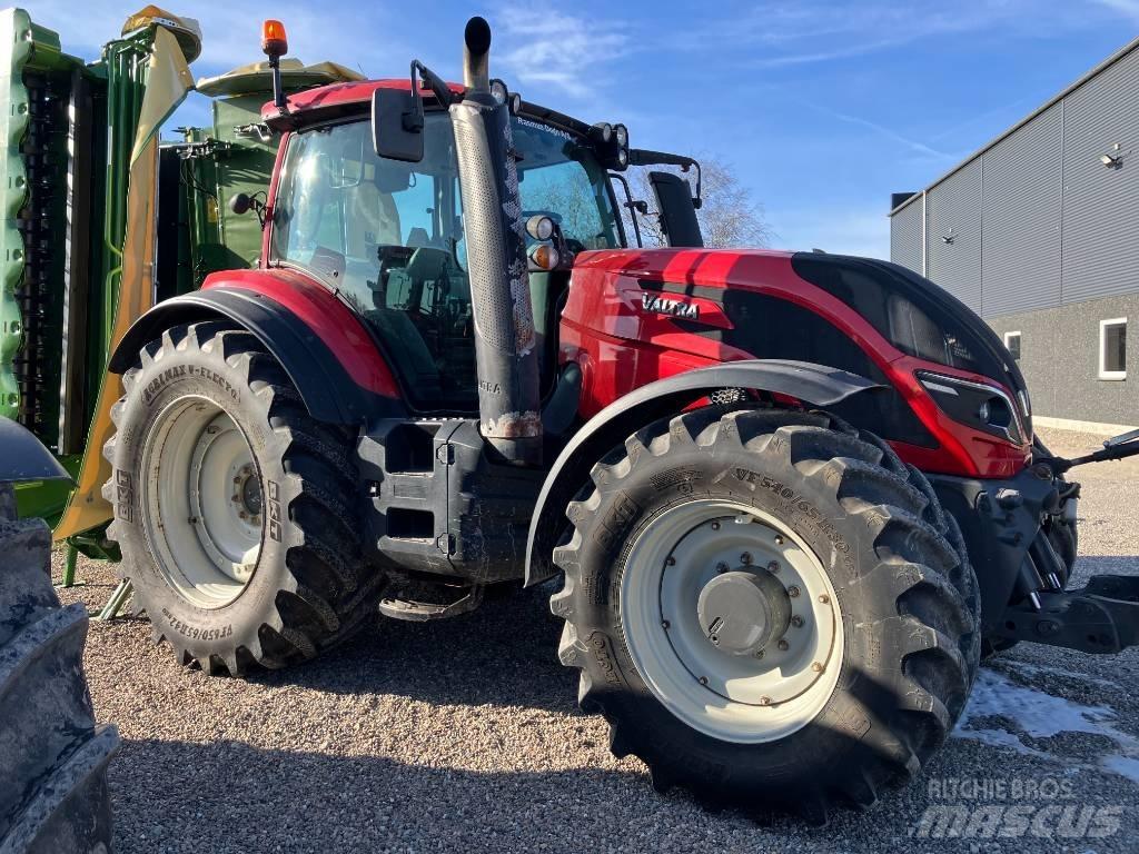 Valtra T234 V Tractoren