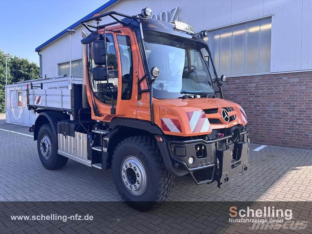 Mercedes-Benz U427 Anders
