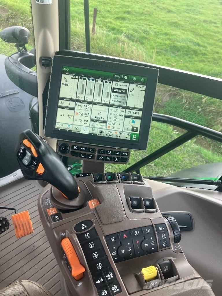 John Deere 6155 R Tractoren