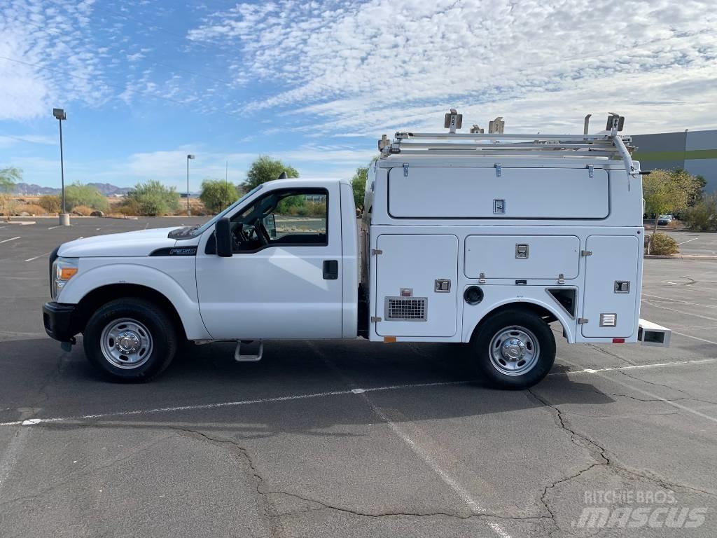 Ford F 350 Bestelwagens met open laadbak