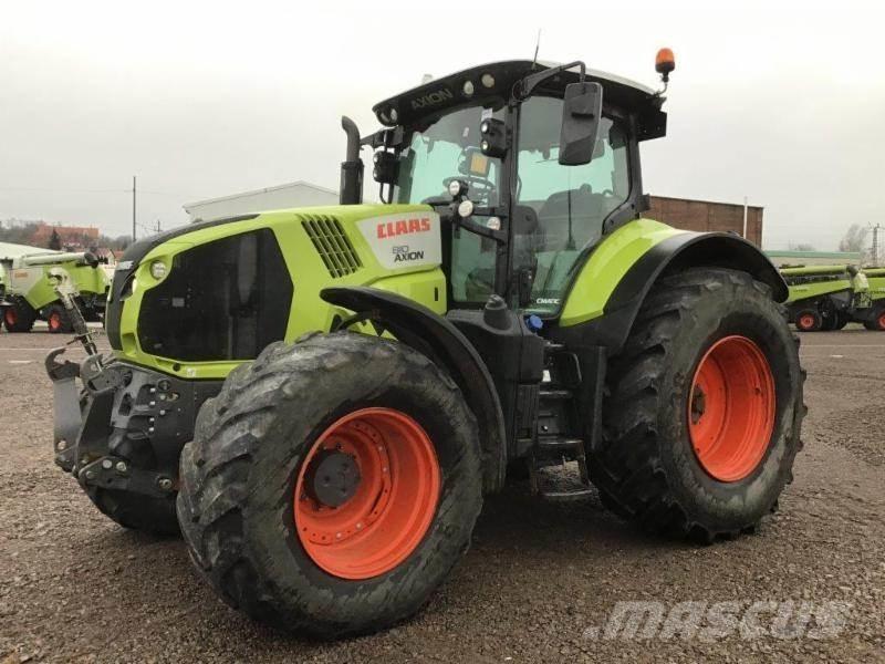 CLAAS AXION 810 Tractoren