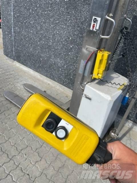 NH SB1000 Stapelaar meeloop