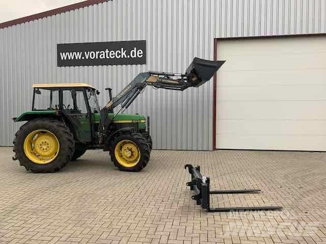 John Deere 2450 Tractoren