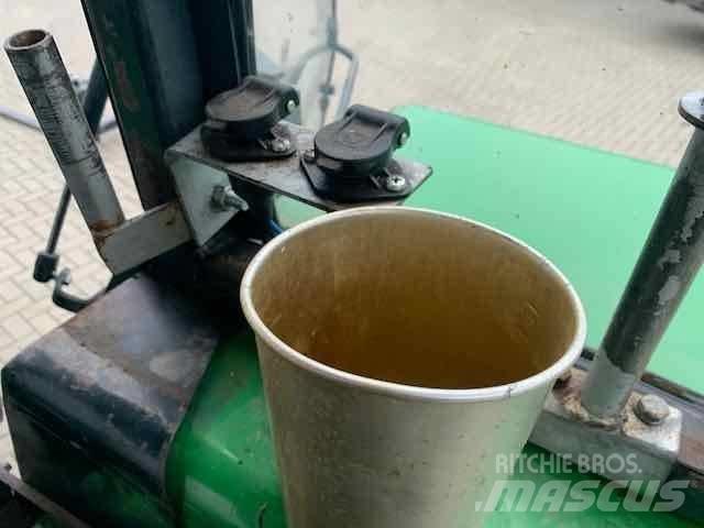 John Deere 2450 Tractoren