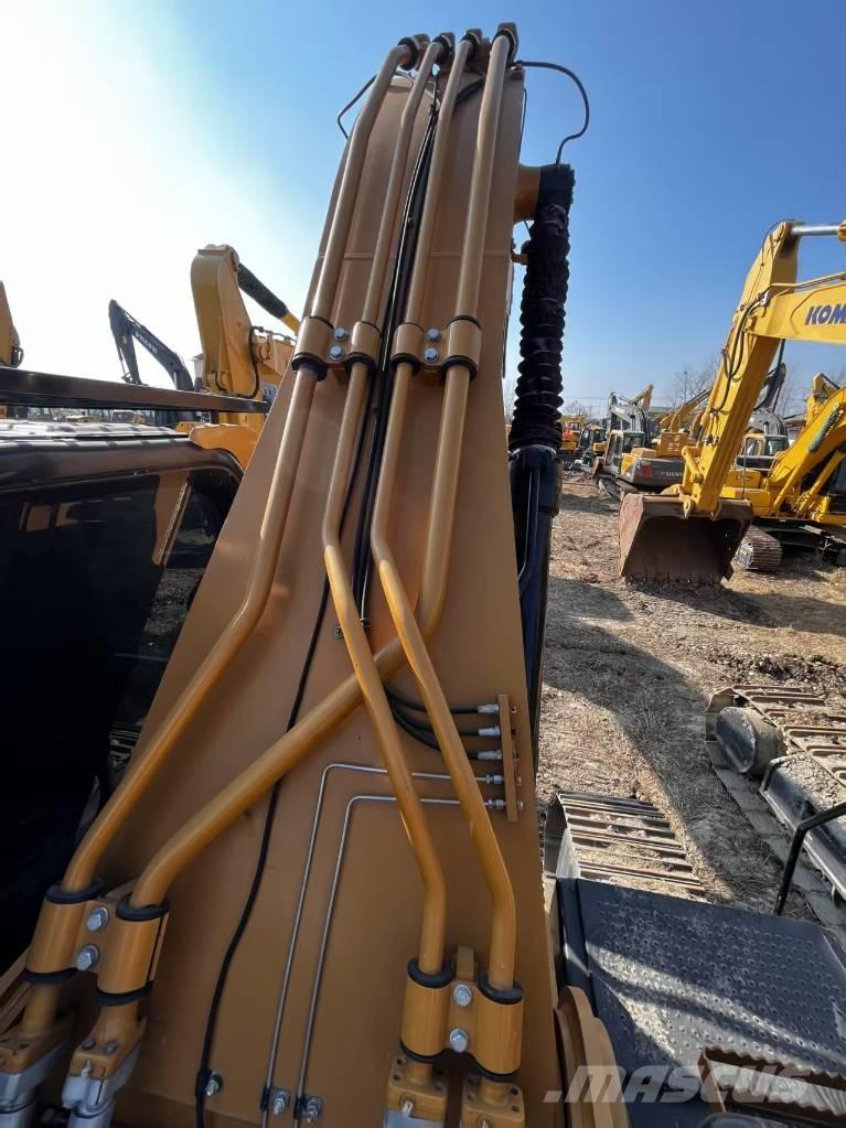 CAT 330 D2 Rupsgraafmachines
