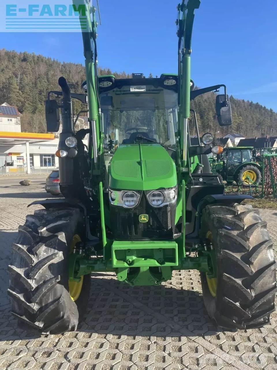 John Deere 6100m Tractoren