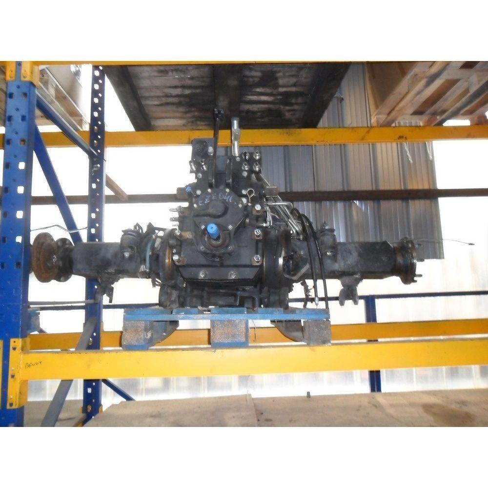 New Holland TS100A Transmissie
