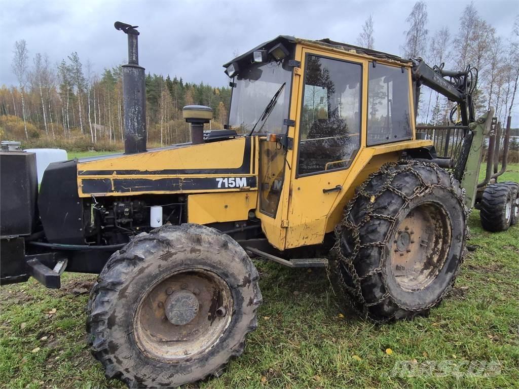 Valtra 715M Tractoren