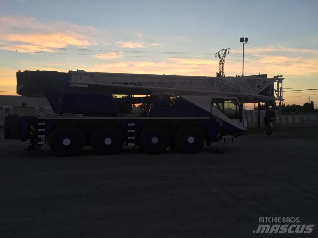Liebherr 1060 Ruwterrein kranen