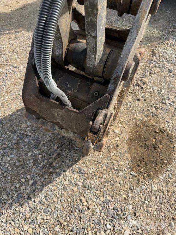 Mecalac 6MCR Rupsgraafmachines