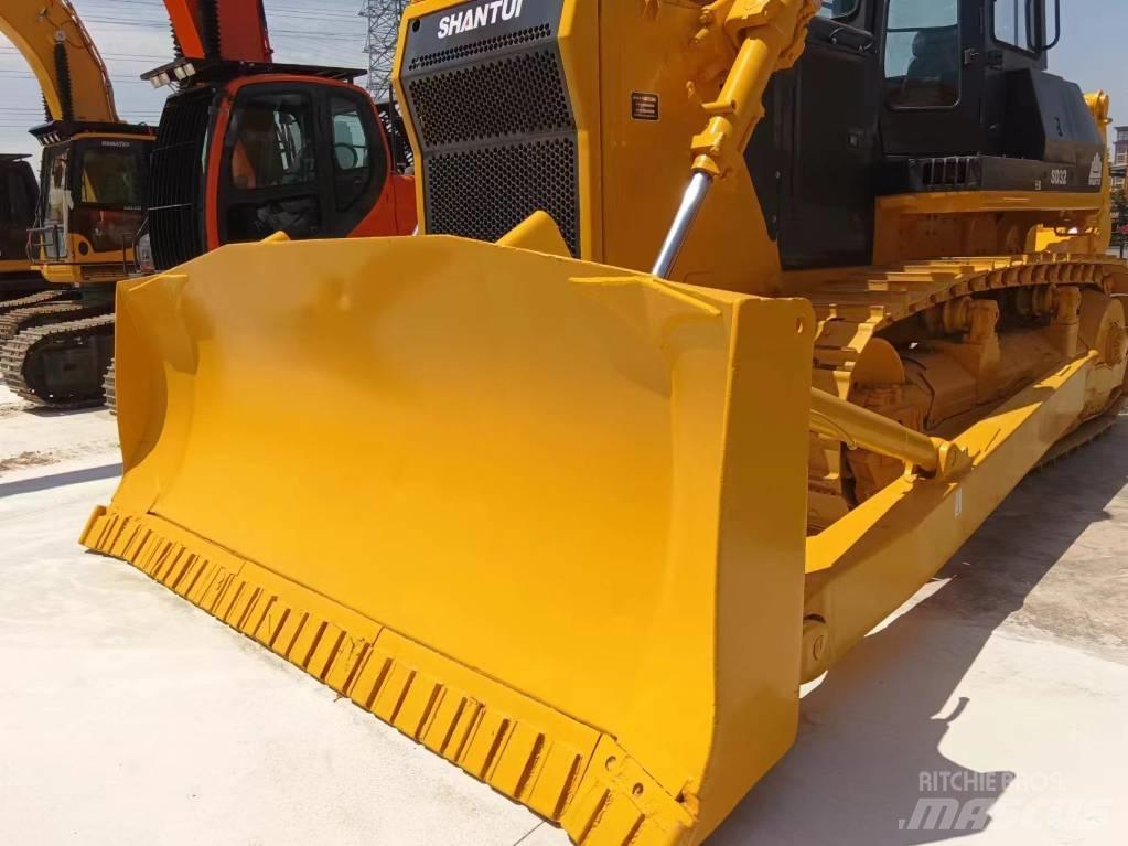 Shantui SD 32 Rupsdozers