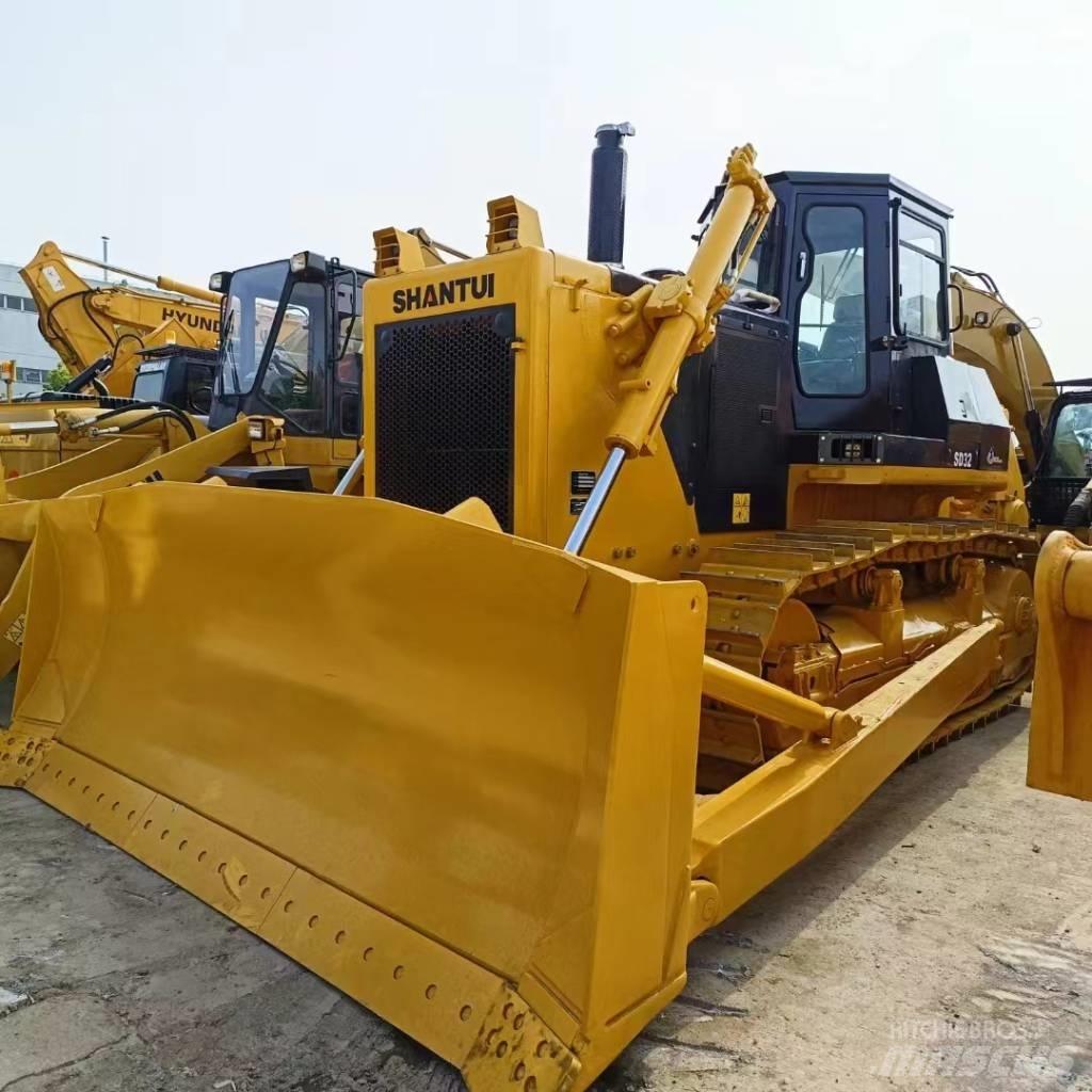 Shantui SD 32 Rupsdozers