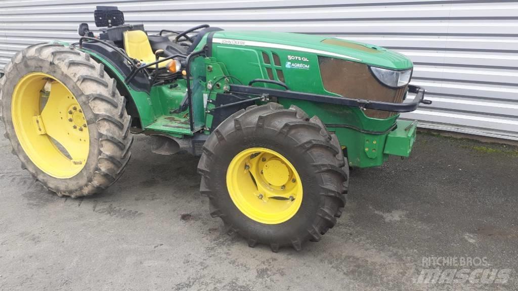 John Deere 5075GL Tractoren